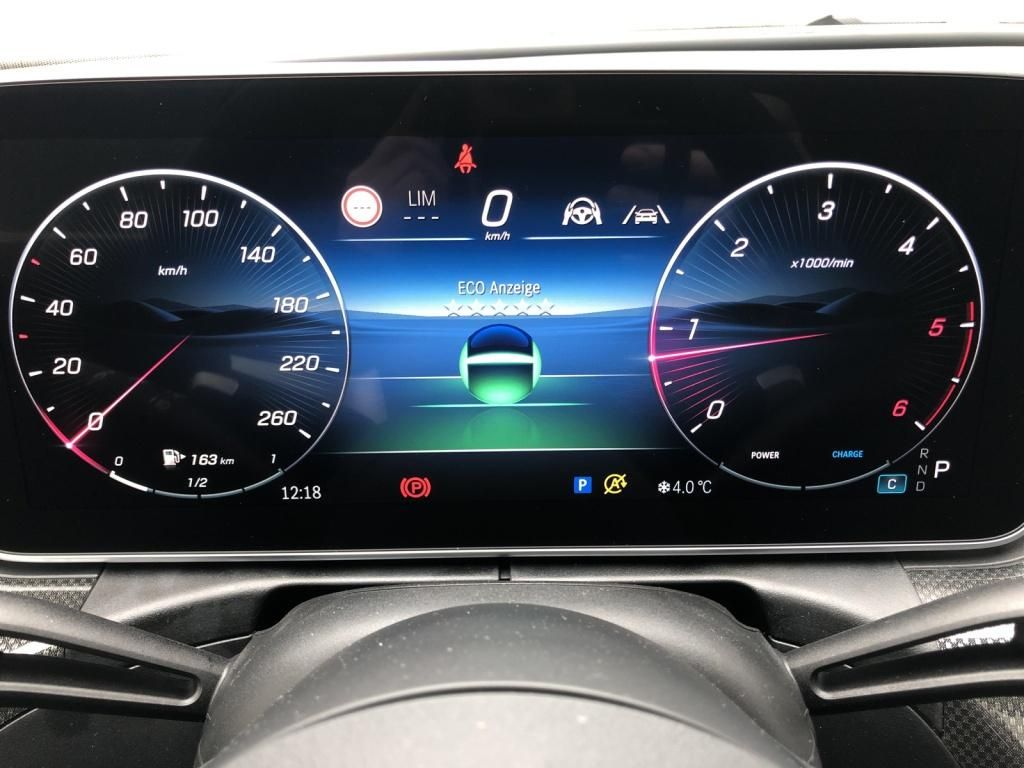 Mercedes-Benz C 300 2025