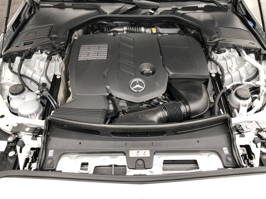 Mercedes-Benz C 300 2025