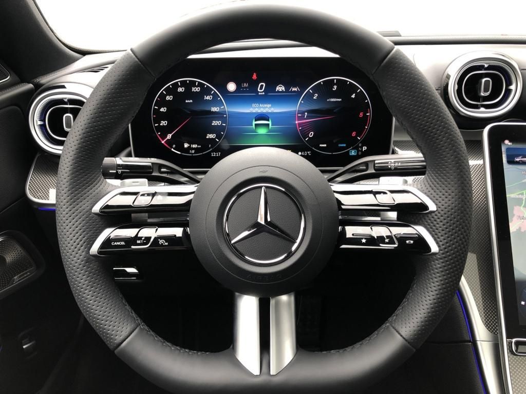 Mercedes-Benz C 300 2025