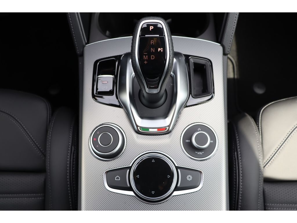 Alfa Romeo Stelvio 2026