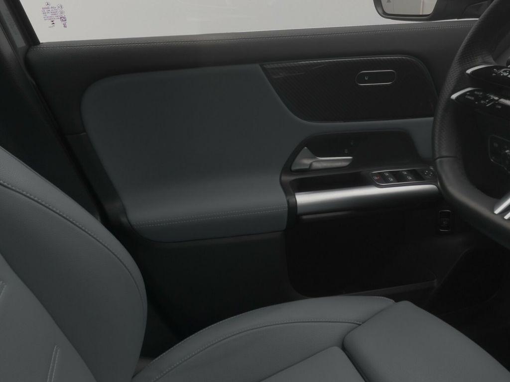 Mercedes-Benz GLA 220 2025