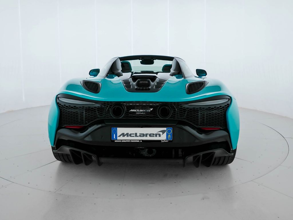 McLaren Artura 2025