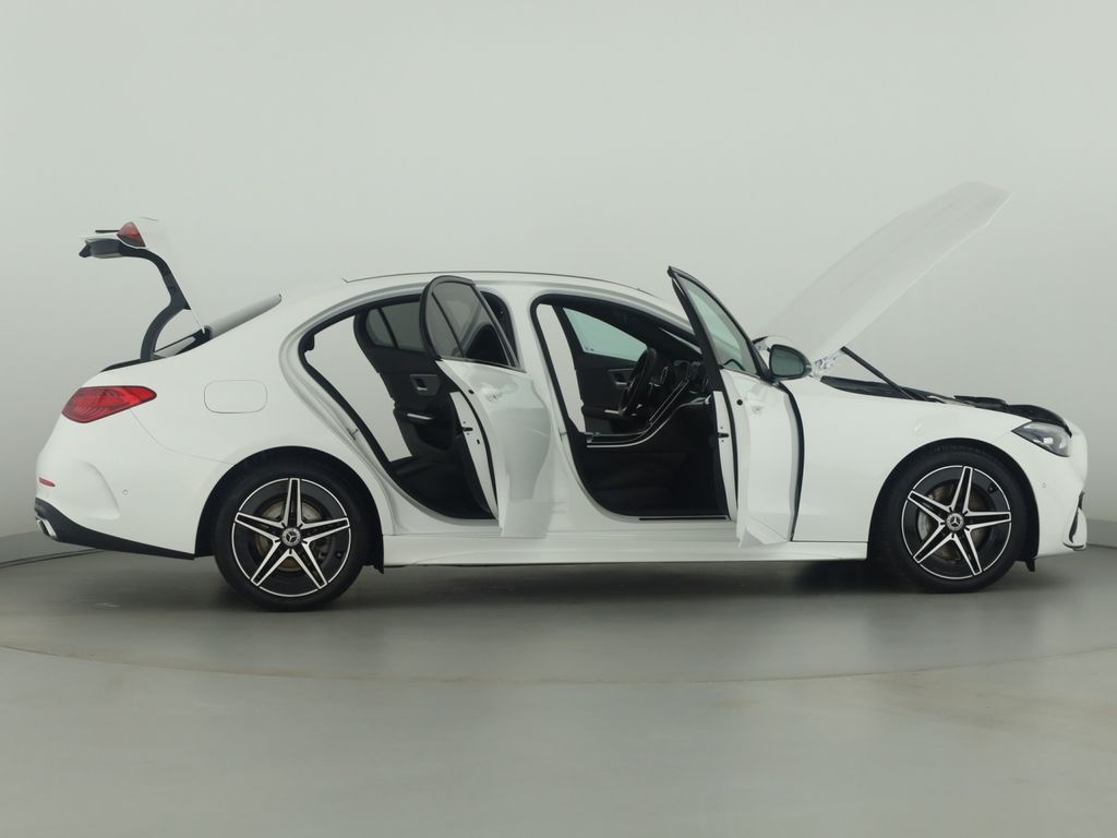 Mercedes-Benz C 300 2025