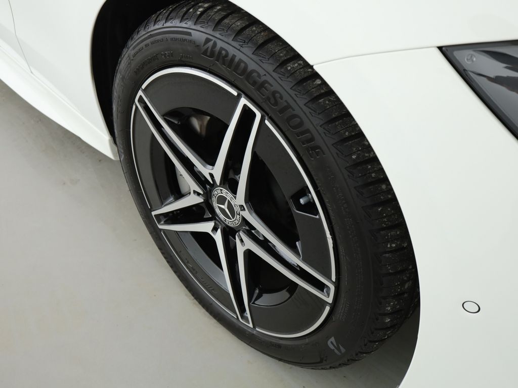 Mercedes-Benz C 300 2025
