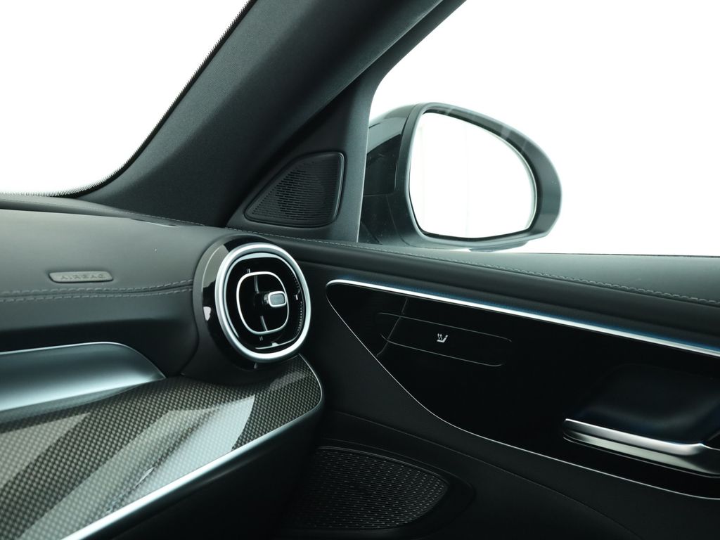 Mercedes-Benz C 300 2025