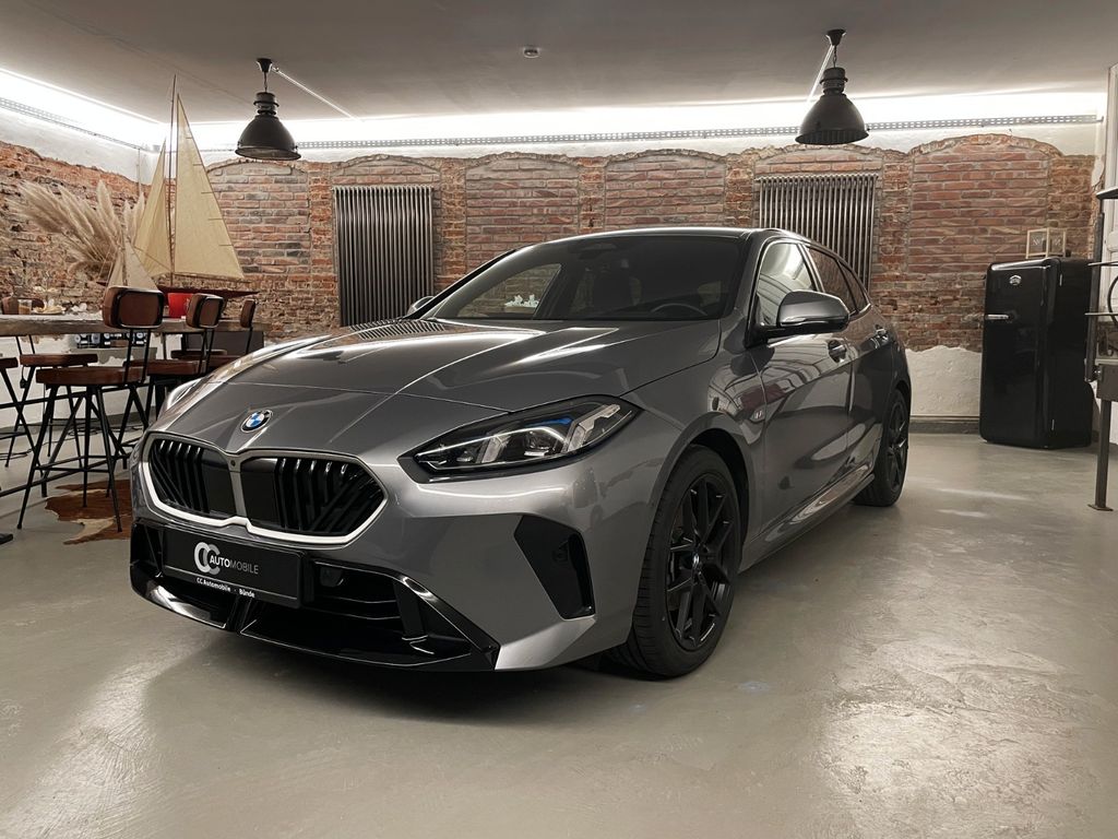 BMW 120 2025