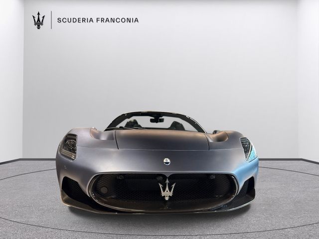 Maserati MC20