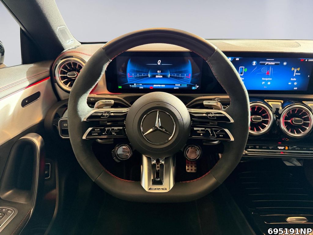 Mercedes-Benz CLA 35 AMG 2024