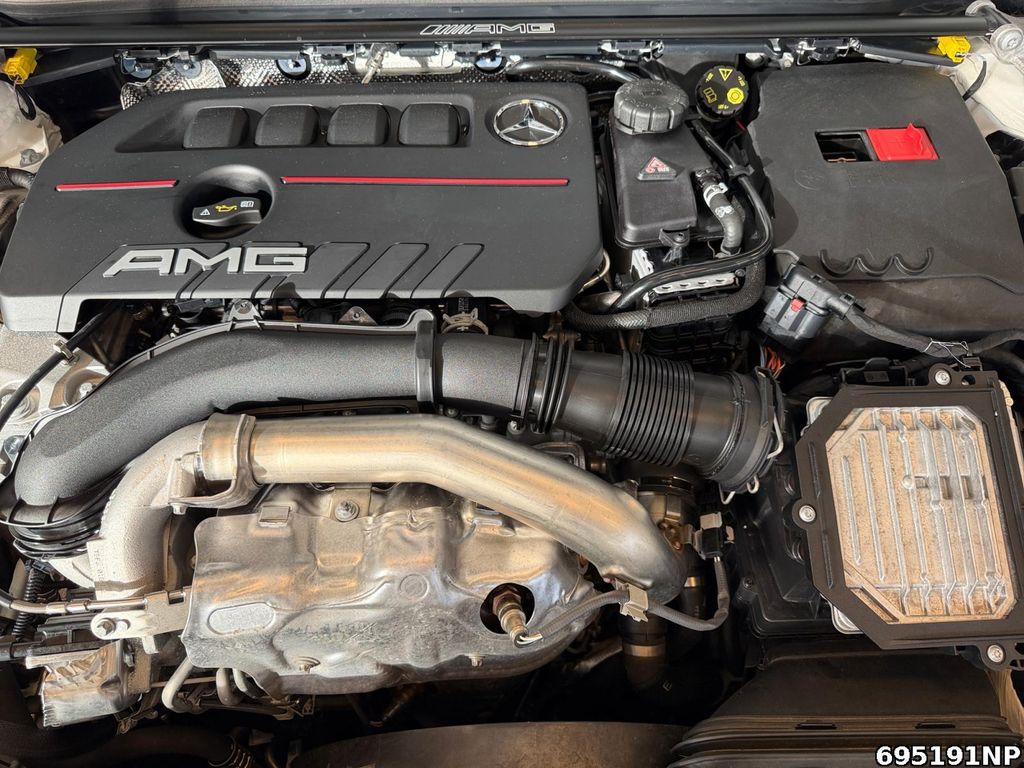 Mercedes-Benz CLA 35 AMG 2024