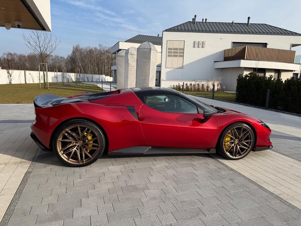 Ferrari 296 GTS 2024