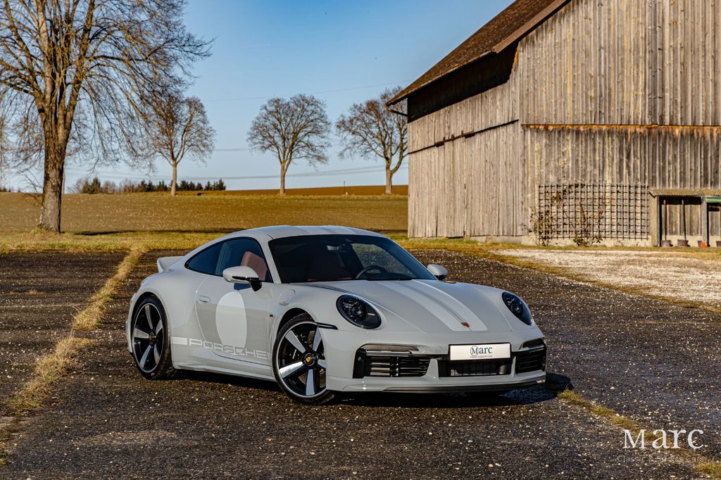 Porsche 992 2023