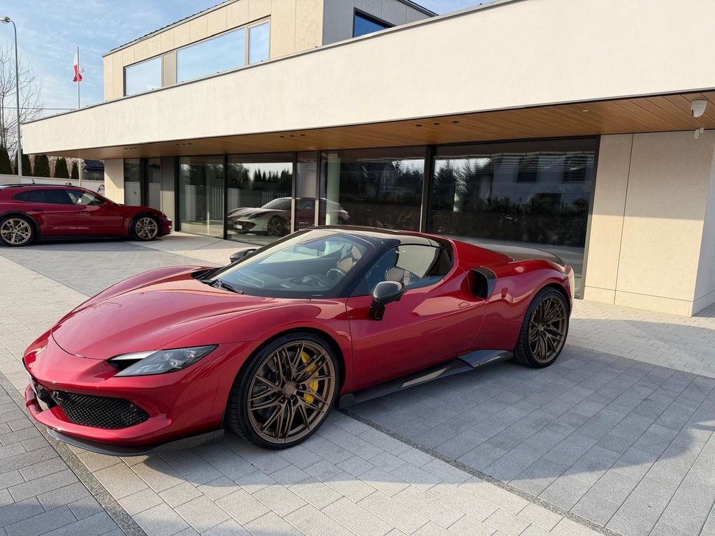 Ferrari 296 GTS 2024