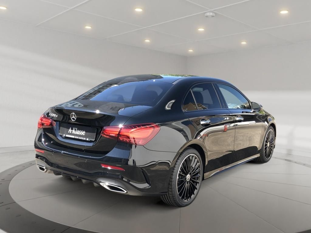 Mercedes-Benz A 220 2025