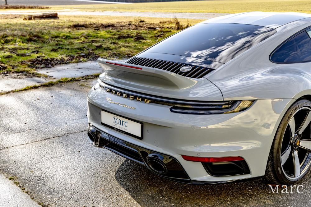 Porsche 992 2023