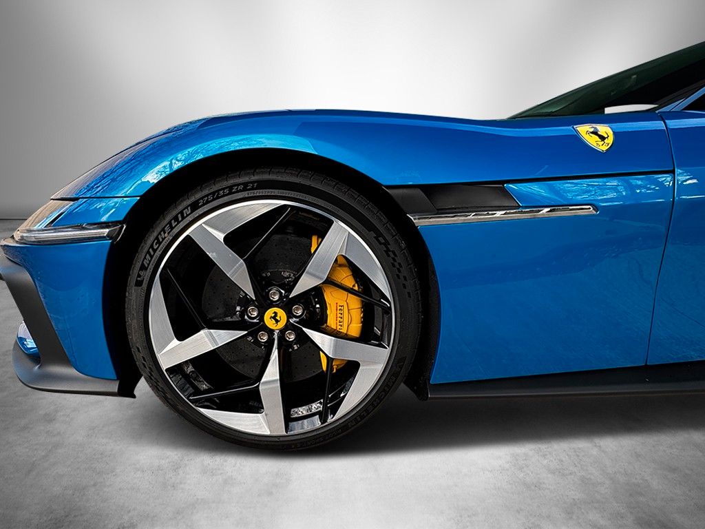 Ferrari 12Cilindri 2025