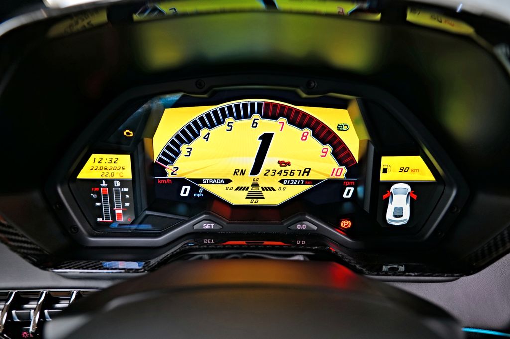 Lamborghini Aventador 2015