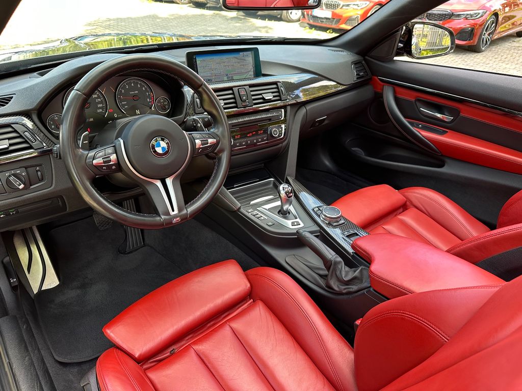 BMW M4 2015