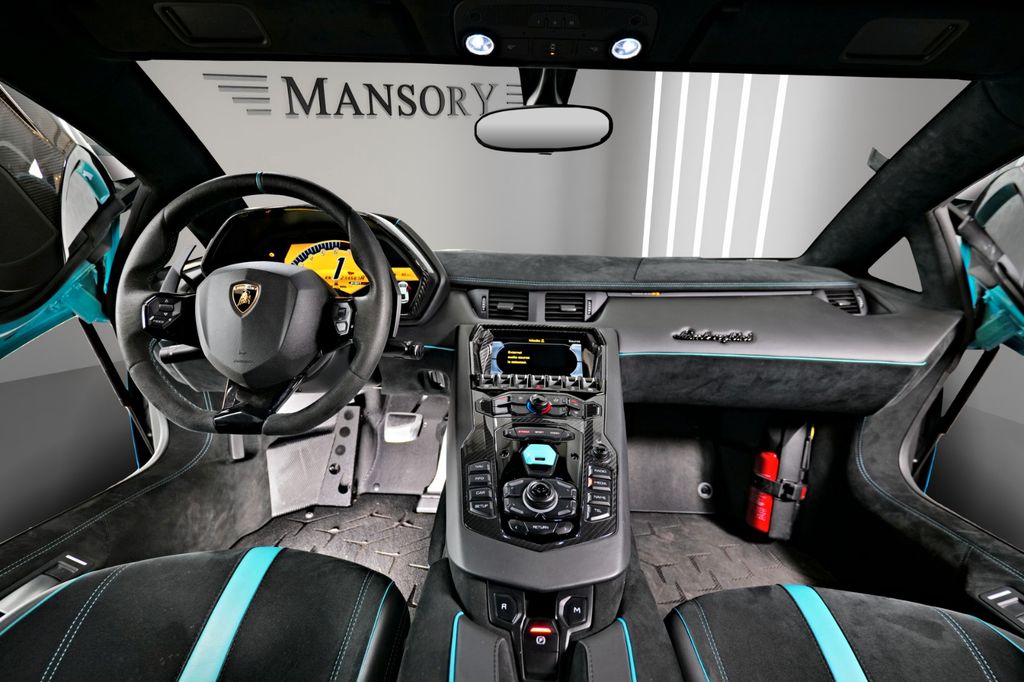 Lamborghini Aventador 2015
