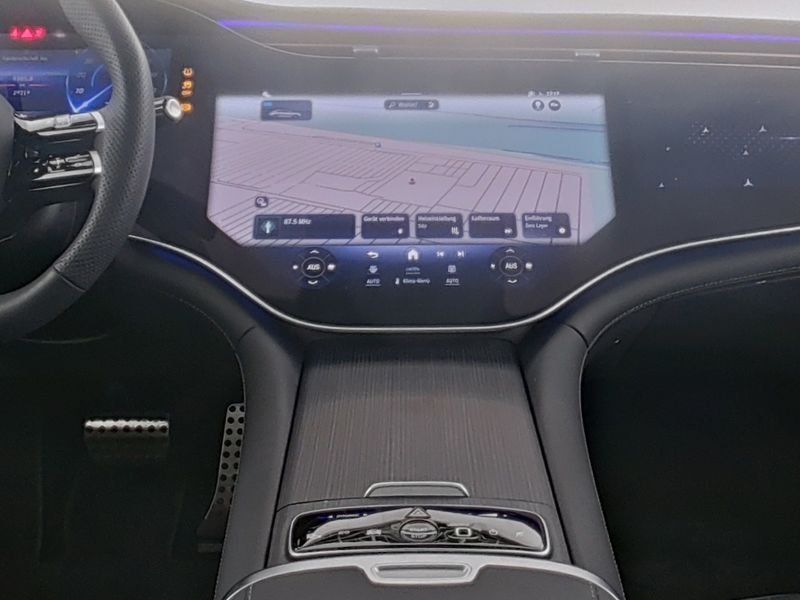 Mercedes-Benz EQE 2025