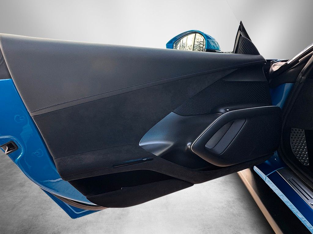 Ferrari 12Cilindri 2025