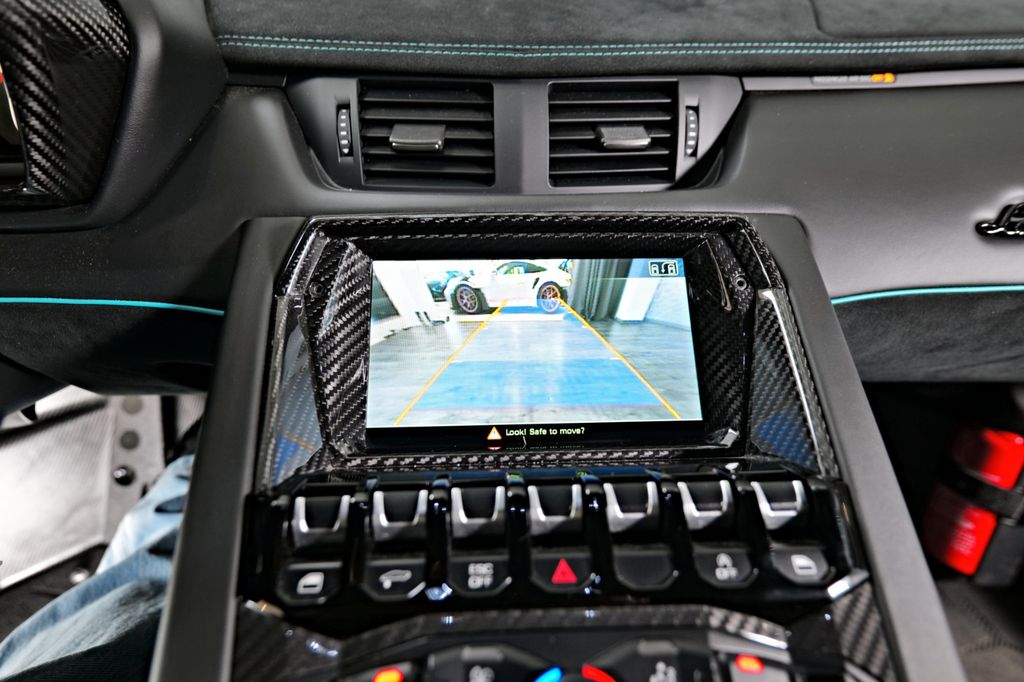 Lamborghini Aventador 2015