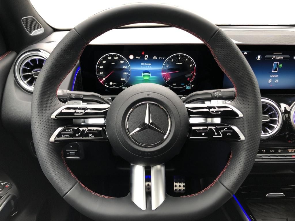 Mercedes-Benz GLB 220 2025