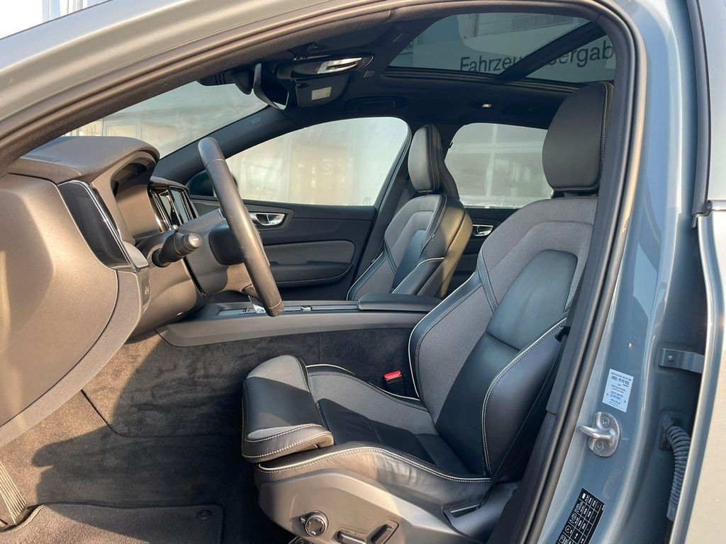 Volvo XC60 2022