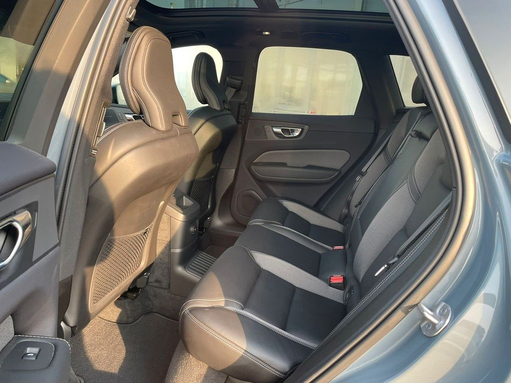 Volvo XC60 2022