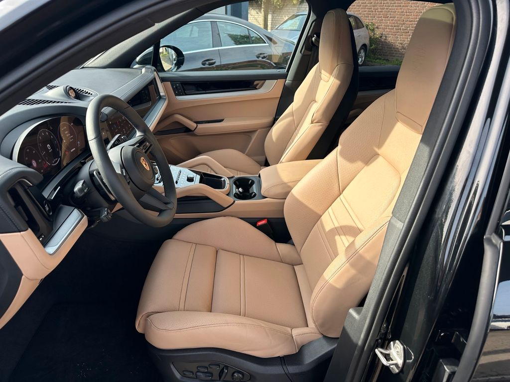 Porsche Cayenne 2023