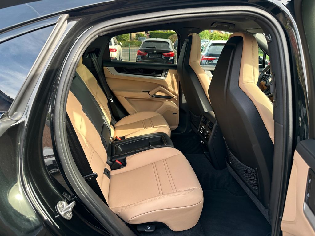 Porsche Cayenne 2023