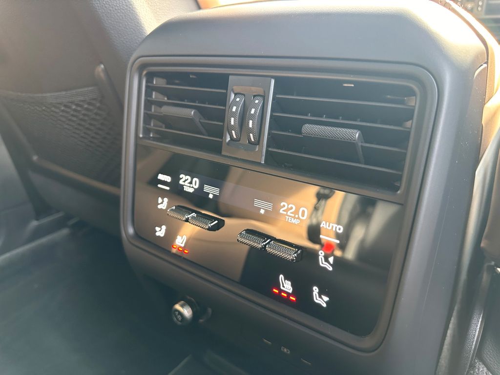 Porsche Cayenne 2023