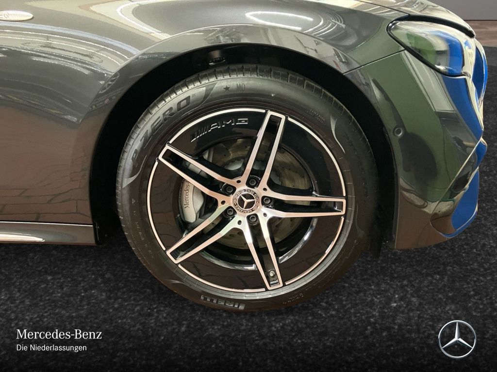 Mercedes-Benz E 300 2025