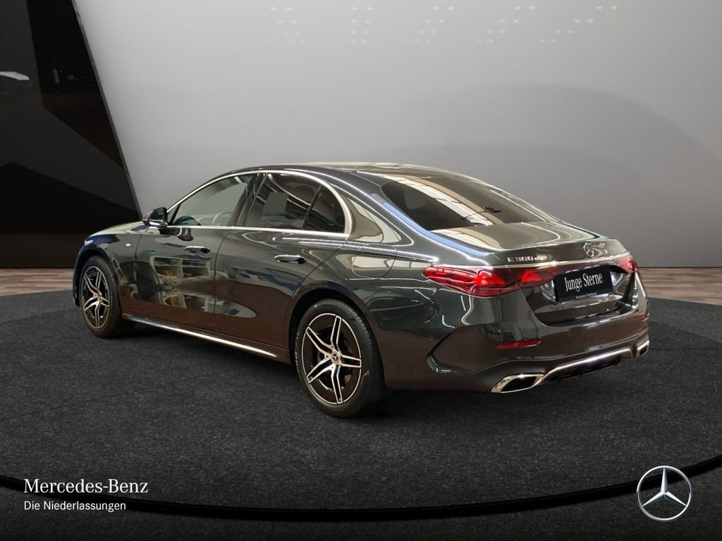 Mercedes-Benz E 300 2025