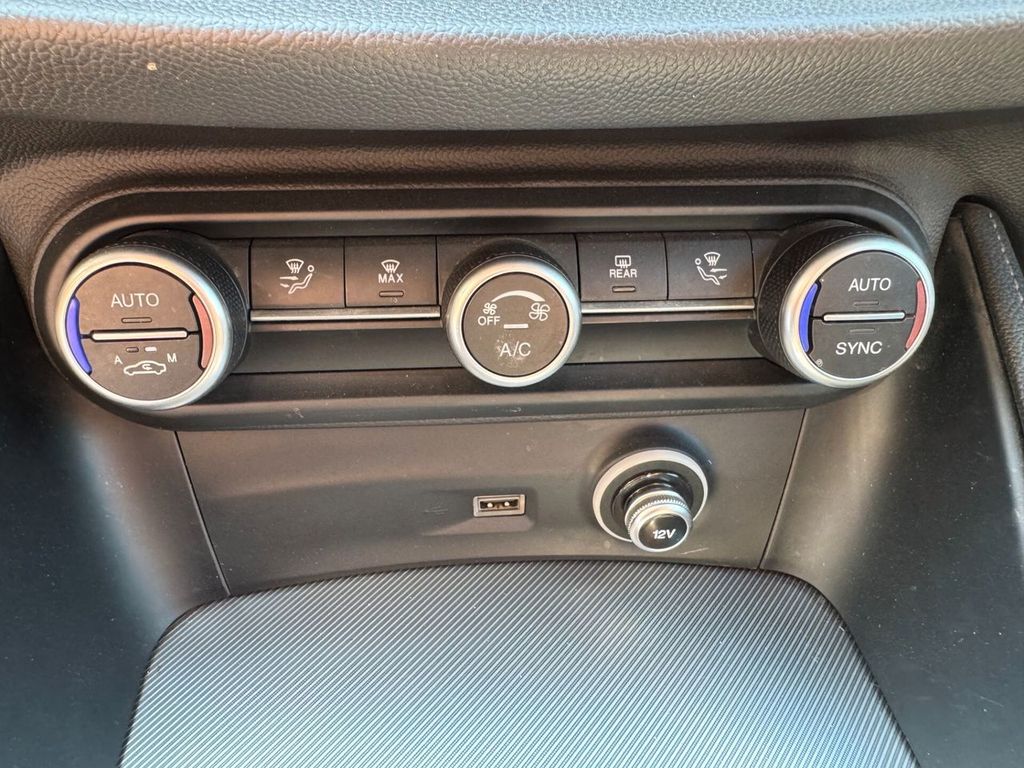 Alfa Romeo Stelvio 2021