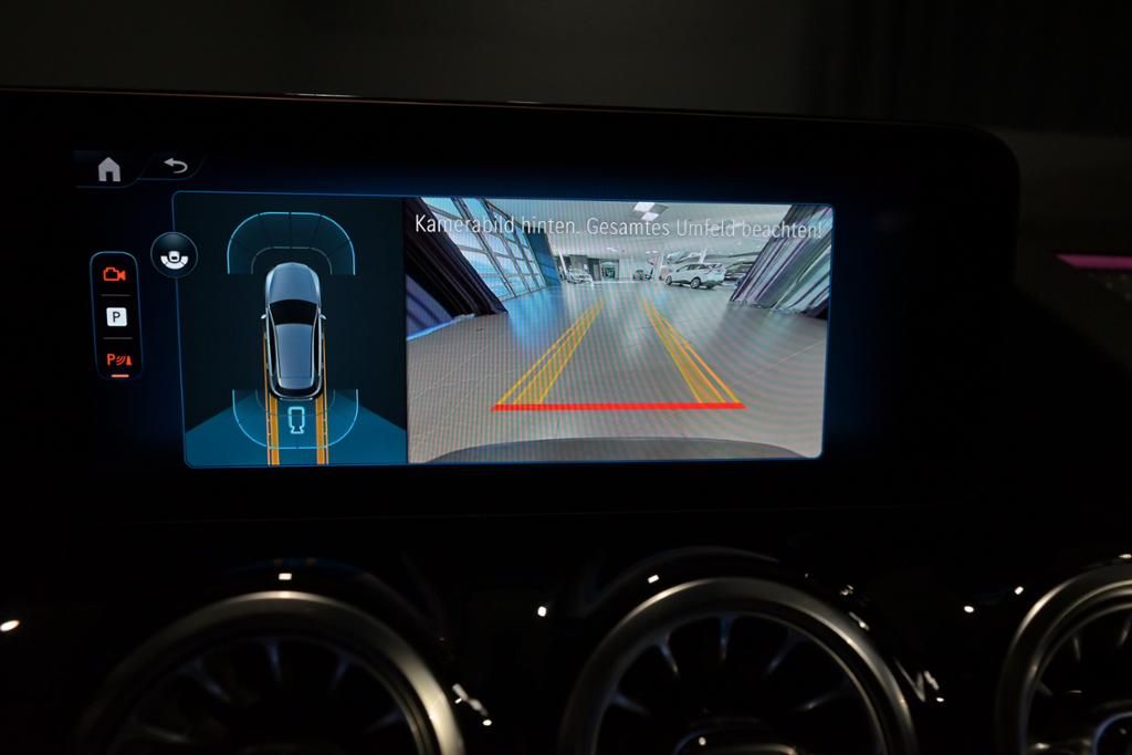 Mercedes-Benz EQA 2024