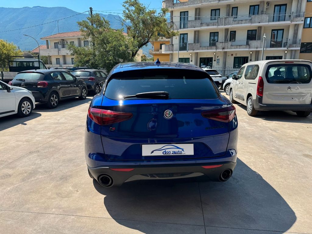 Alfa Romeo Stelvio 2021