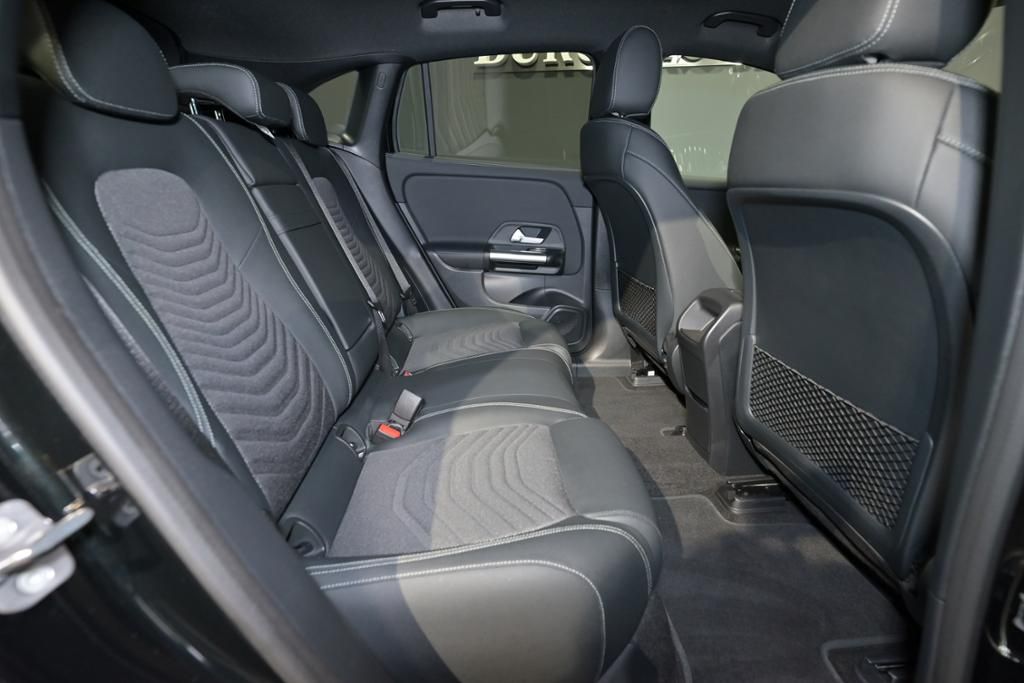 Mercedes-Benz EQA 2024