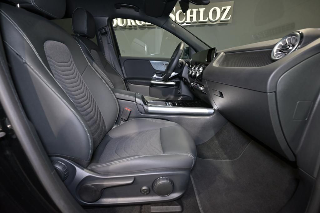 Mercedes-Benz EQA 2024