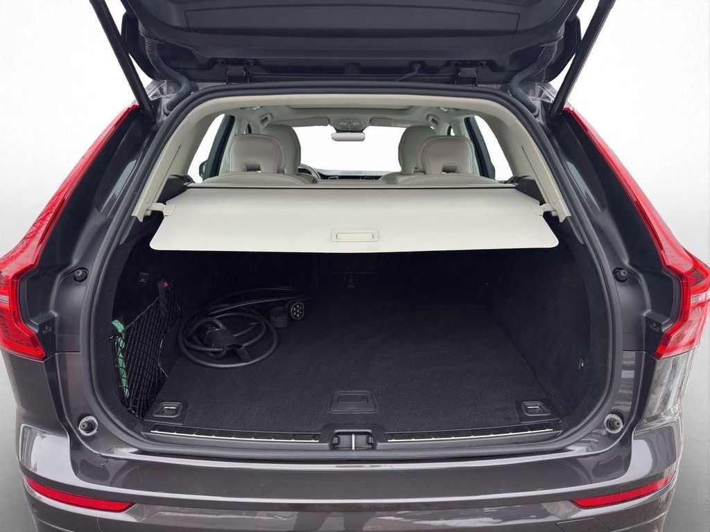 Volvo XC60 2022