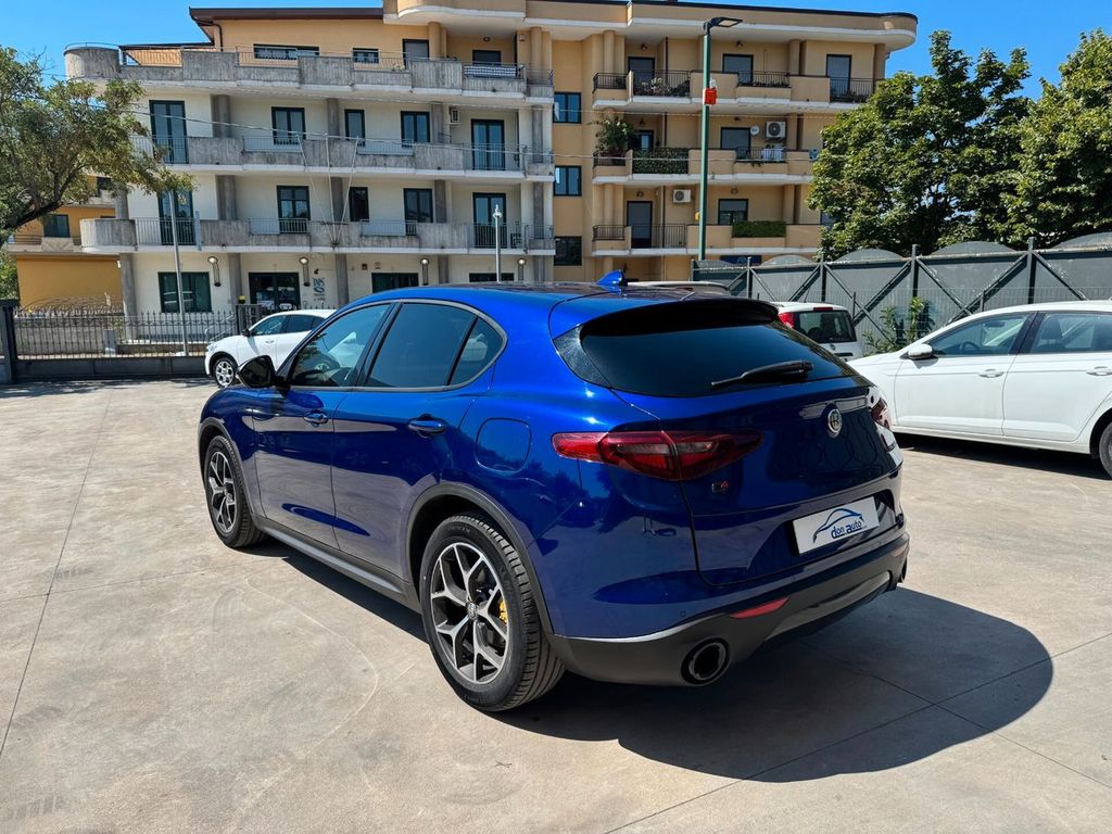 Alfa Romeo Stelvio 2021