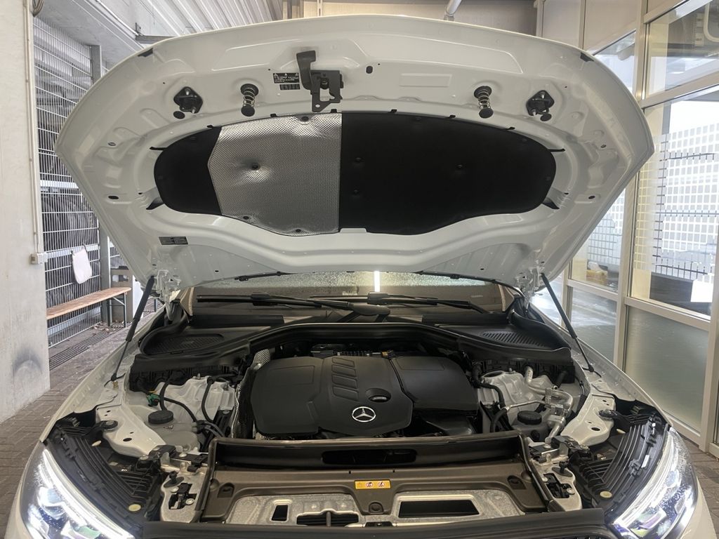 Mercedes-Benz GLC 300 2025