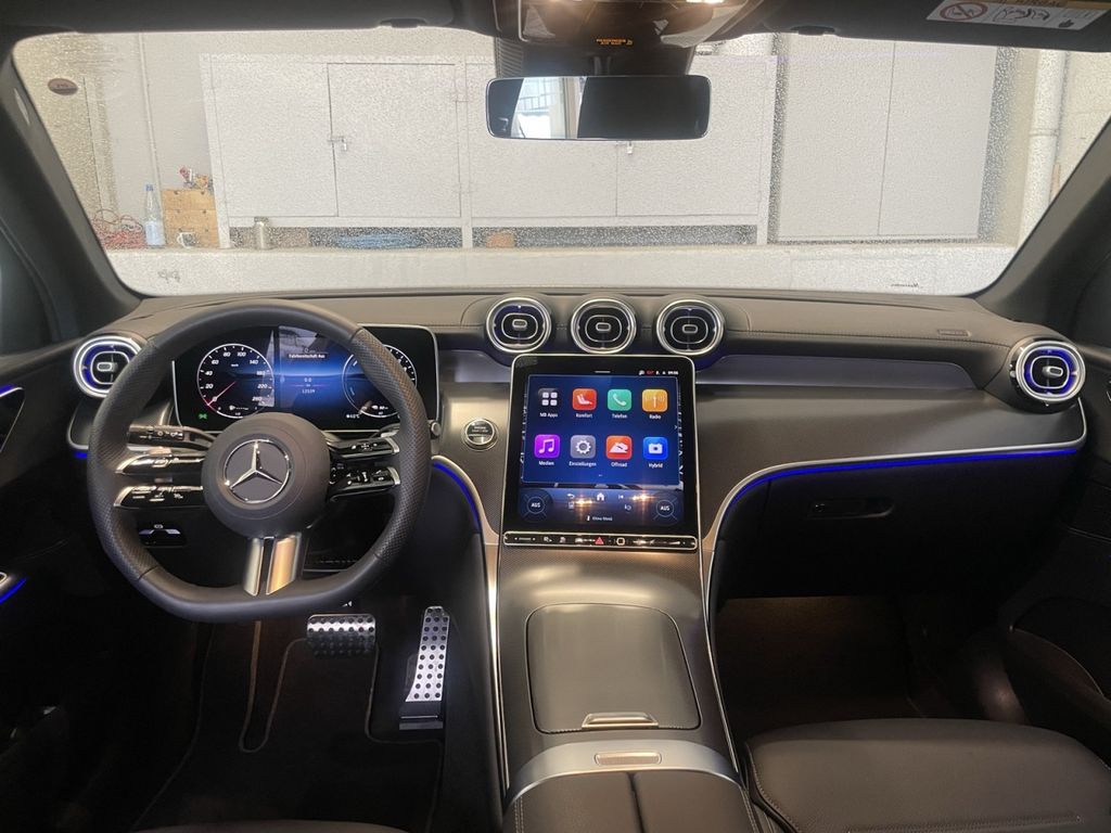 Mercedes-Benz GLC 300 2025