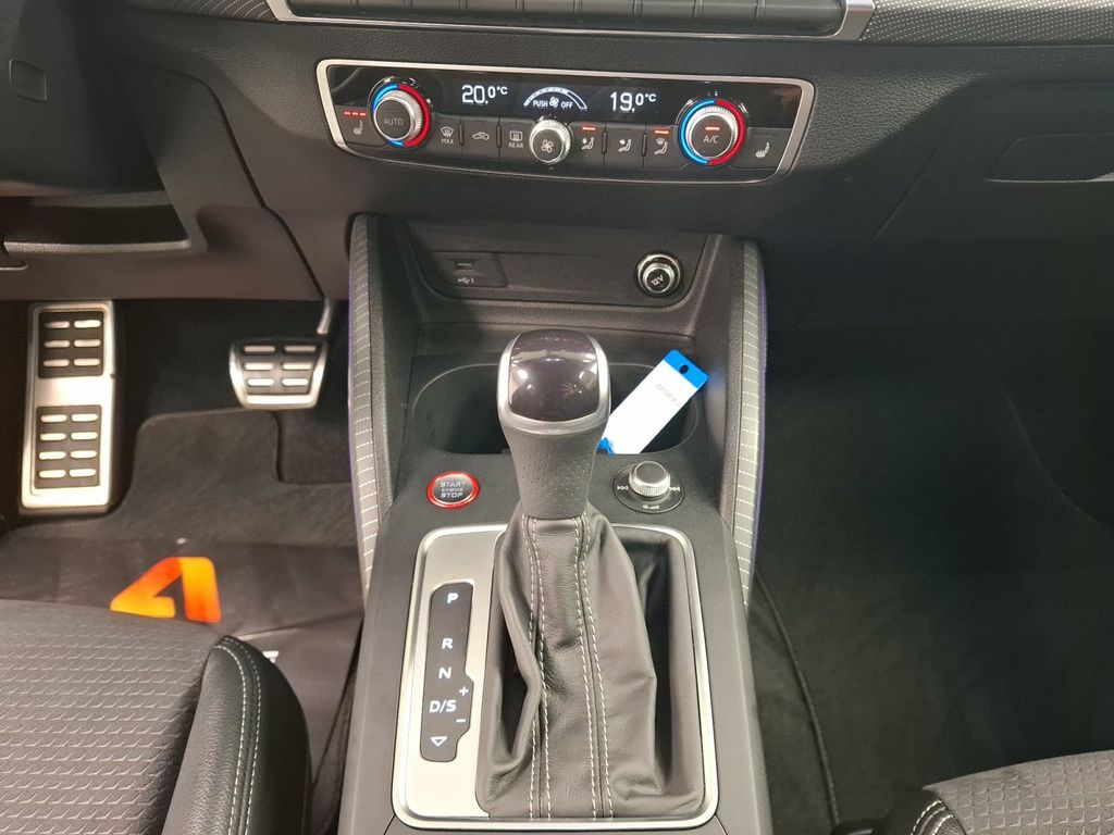 Audi SQ2 2021
