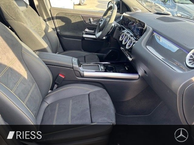 Mercedes-Benz GLA 45 AMG 2024