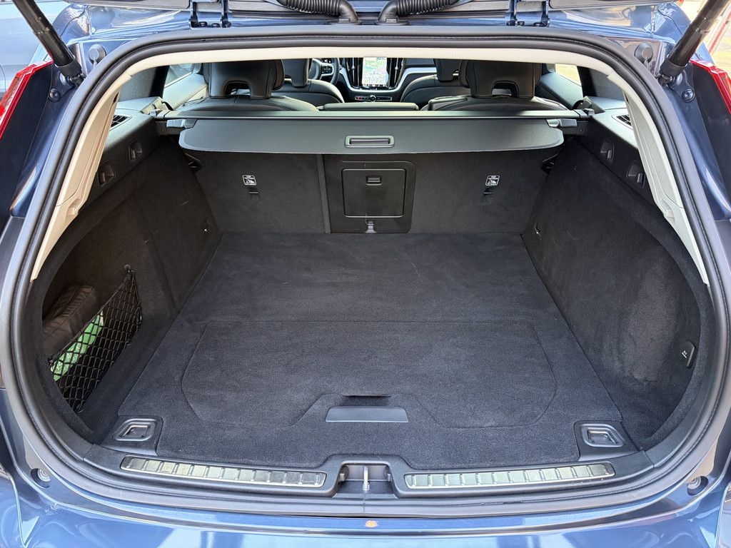 Volvo V60 2023