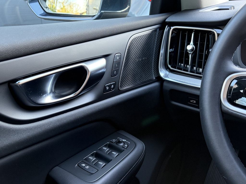 Volvo V60 2023