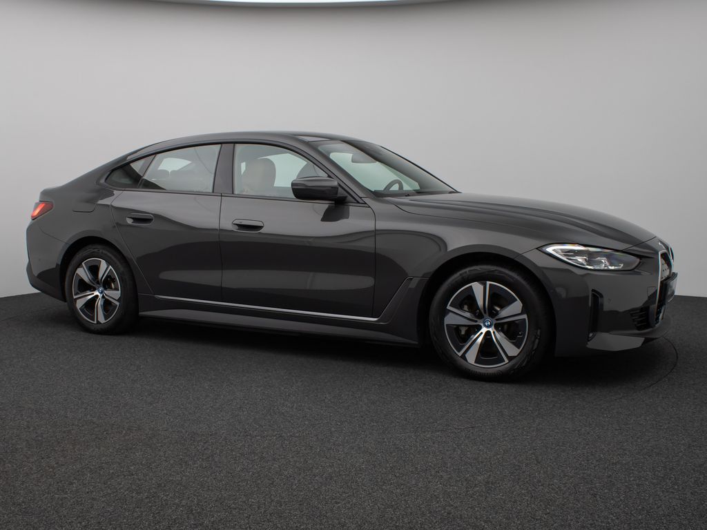 BMW i4 2022