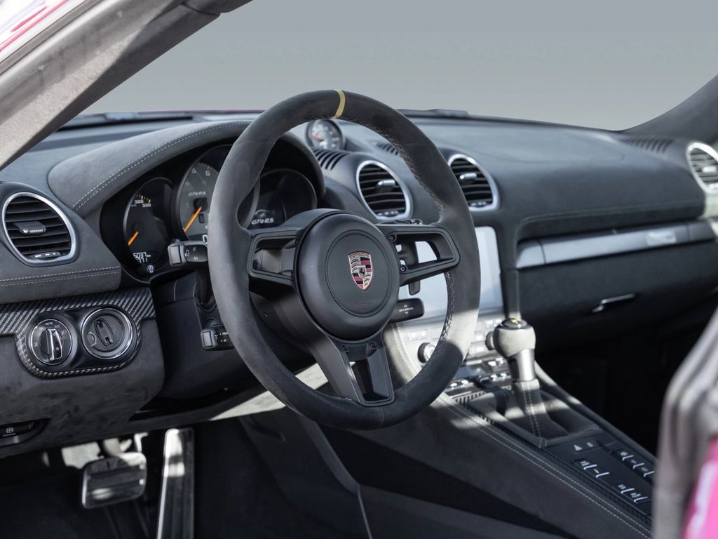 Porsche Cayman 2024
