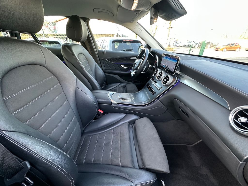 Mercedes-Benz GLC 300 2021