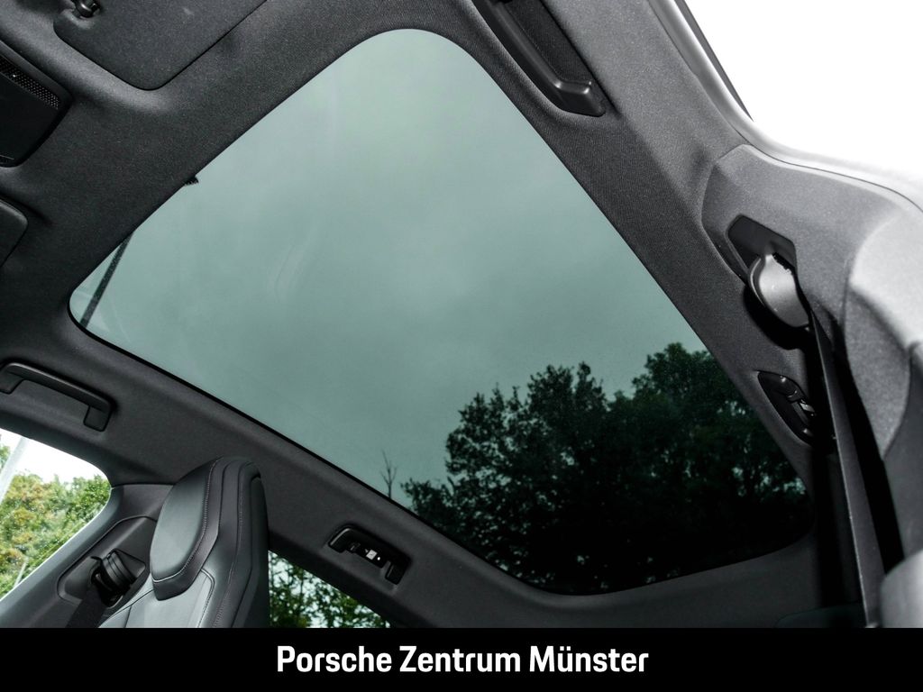 Porsche Taycan 2024